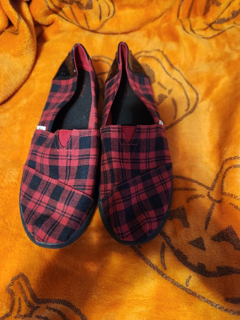 Women's Red and Black Plaid Slip-On Shoes
